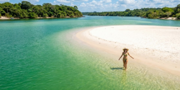 O Caribe Amazônico de águas cristalinas virou refúgio de quem busca paz