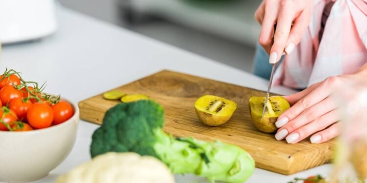 Outro ponto importante é a presença de fibras solúveis e insolúveis, que auxiliam o intestino - Créditos: depositphotos.com / AndrewLozovyi