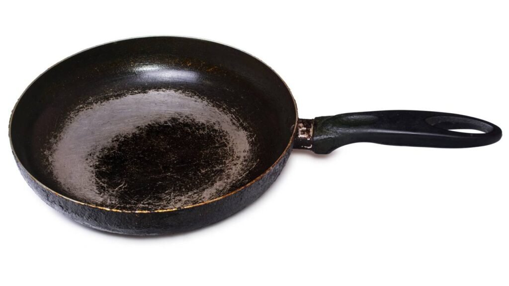 Menos esforço e panelas bonitas com truque caseiro