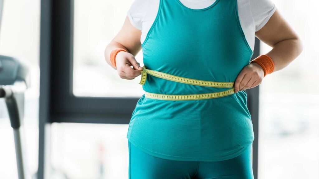 O exercício simples e acessível mais eficaz para queimar gordura após os 60, segundo especialistas