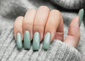 Conquiste unhas grandes em apenas 3 dias com essa receita de dois ingredientes