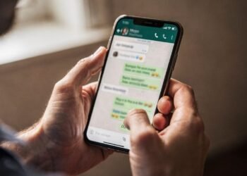 Meta AI agora está dentro do WhatsApp e quem achou que seria útil está se sentindo vigiado com as respostas e sugestões automáticas