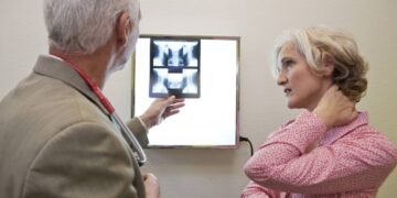 Dr. Cesar Cimonari: Artrose da coluna causa dor constante