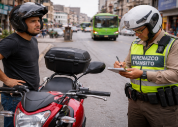 Nova lei proíbe passageiro em moto