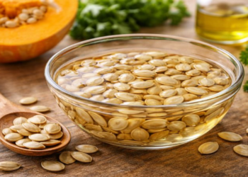 Deixar sementes de abóbora de molho pode melhorar a digestão