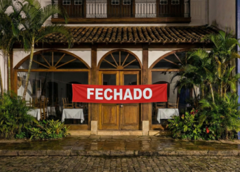 Rede de restaurantes fecha portas