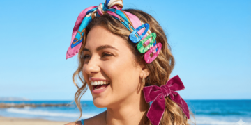 Os acessórios que estão mudando penteados simples em looks modernos neste verão