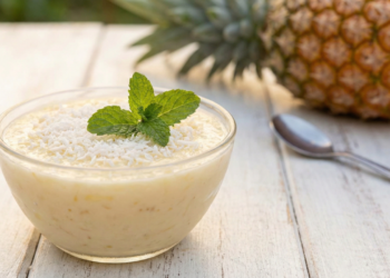 Esse abacaxi gelado faz sucesso em qualquer almoço