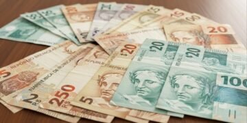 Veja tudo o que muda com o novo salário mínimo: INSS, MEI, seguro-desemprego e até ações na Justiça