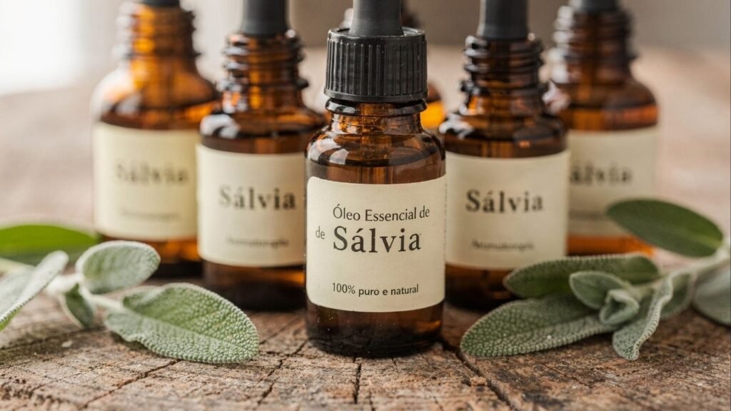 Você só precisa de algumas folhas e 7 minutos para extrair os compostos que ajudam no foco mental e aliviam sintomas da menopausa