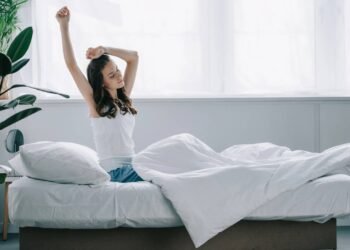 Despertar consciente: alongamentos leves para começar o dia com energia