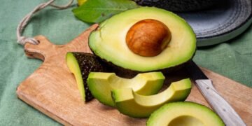 Gorduras boas e saciedade: como o abacate turbina sua saúde e controle de peso