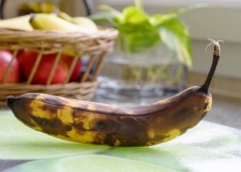 Adeus bananas pretas: veja o truque para fazê-las durar mais tempo