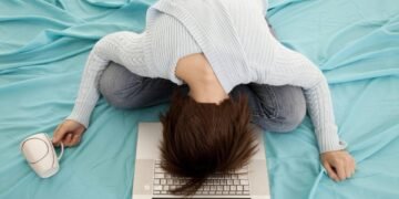 O sistema imunológico psicológico explica por que você está sempre cansada