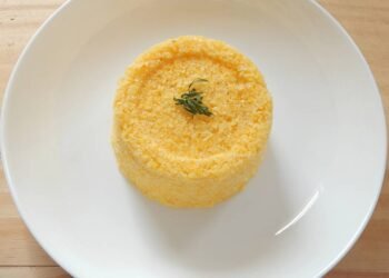 Cuscuz quentinho que transforma qualquer manhã