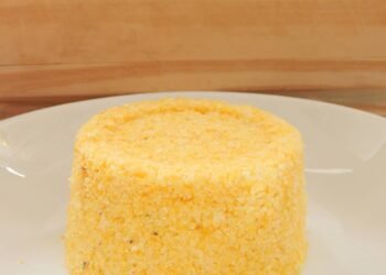 Cuscuz quentinho que transforma qualquer manhã