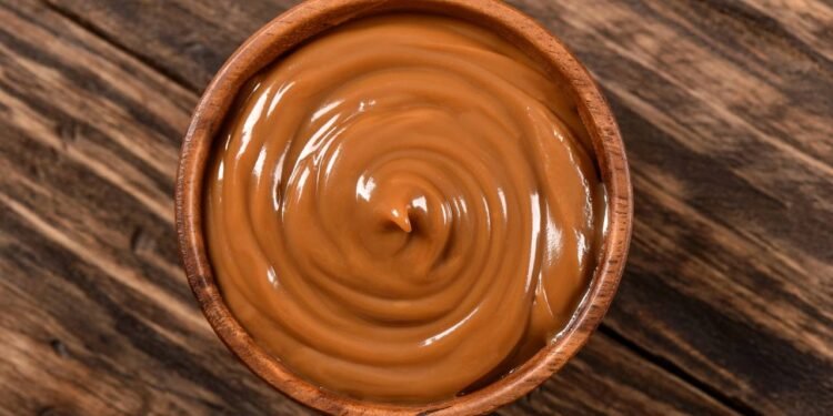 O melhor doce de leite caseiro da vida com APENAS 1 ingrediente!