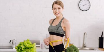 Três frutas que ajudam a controlar a fome, desinchar e emagrecer sem dietas malucas