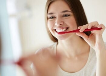 Esse simples hábito pode melhorar em até 106% a sua saúde bucal