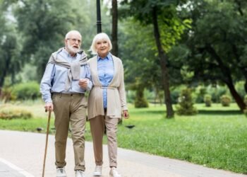 Você tem mais de 59 anos? Esta vitamina melhora o equilíbrio e a força nos joelhos!