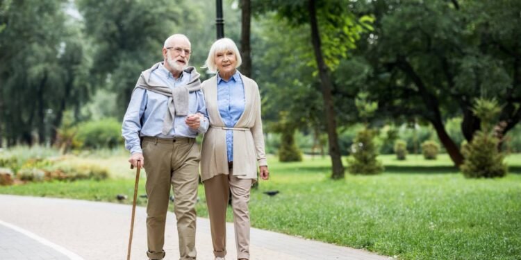 Você tem mais de 59 anos? Esta vitamina melhora o equilíbrio e a força nos joelhos!