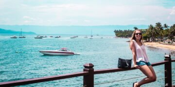 A ilha brasileira reconhecida pela UNESCO que esconde cachoeiras e praias encantadoras