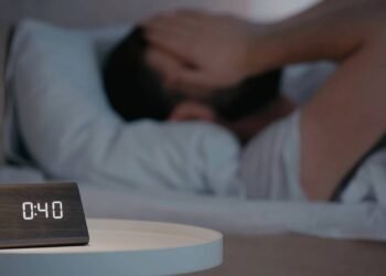 Hábitos que podem prejudicar seu sono sem você perceber