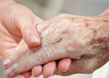 Essa receita caseira é a possível solução para suas manchas, melasma, manchas de sol e sinais de idade!