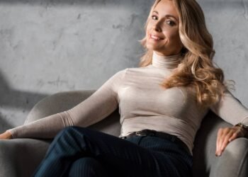 4 dicas poderosas para ter os cabelos longos e grossos com guia completo!