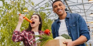 Cenoura torta nunca mais: aprenda a como plantar e ter raízes perfeitas em casa