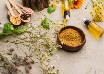 Receita de vó ou perigo? Cuidados essenciais com chás para tosse