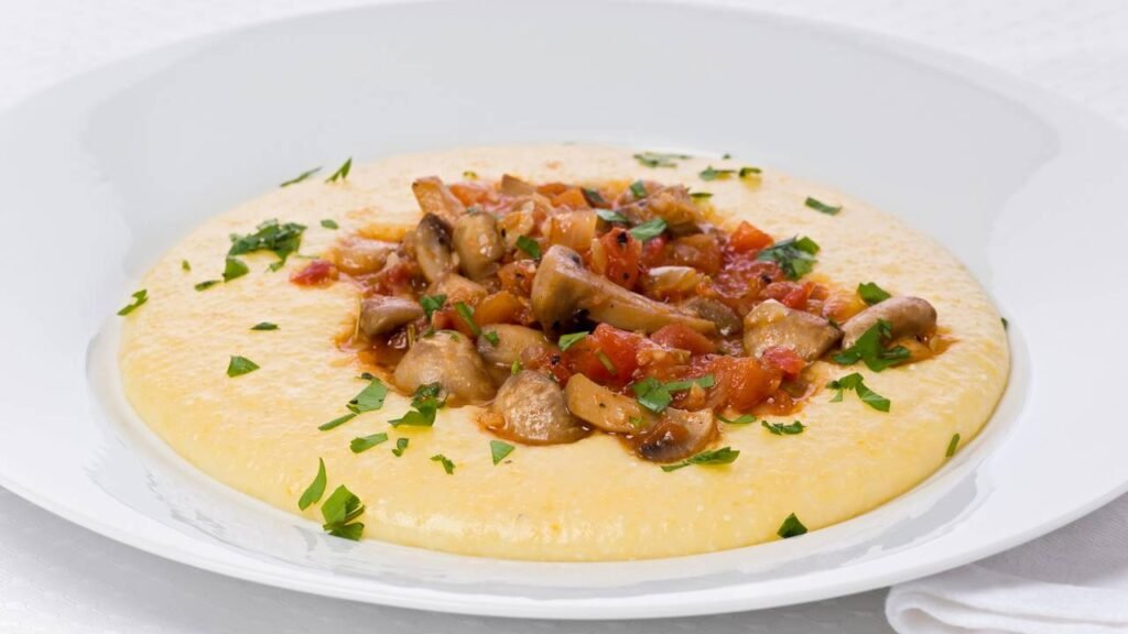 Polenta cremosa com abobrinha