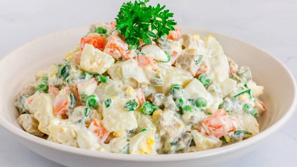 A salada de maionese que todo mundo repete