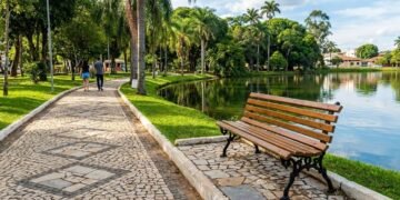 Essa cidade vizinha de Belo Horizonte garante qualidade de vida com bairros arborizados e lagos icônicos