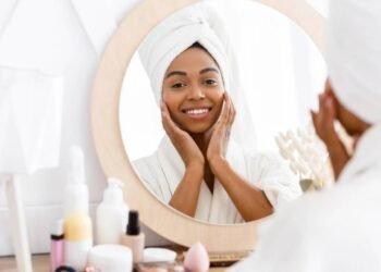 Ela usou AVEIA e ficou com a aparência 30 anos mais jovem!