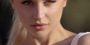 Skincare e make: saiba por que a hidratação é a base do estilo soft glam