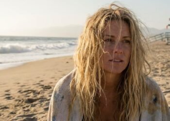 Como recuperar cabelos ressecados pelo sol, mar e piscina neste verão