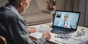 Nova regra do INSS permite auxílio-doença 100% online e amplia afastamento para 60 dias em tentativa urgente de reduzir a fila recorde