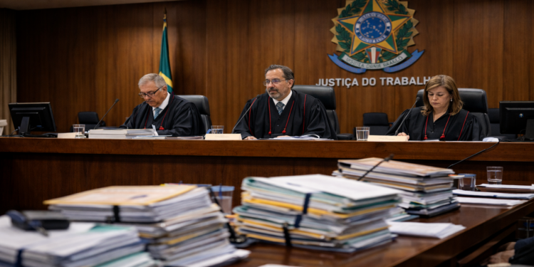 TRT-MG reconhece acidente de trajeto como acidente de trabalho