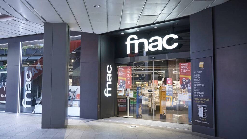 Loja fecha após crise 