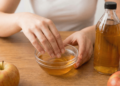Unhas mais limpas e protegidas: veja como o vinagre de maçã auxilia na higiene das mãos
