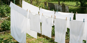 O cuidado simples que faz roupas brancas parecerem novas