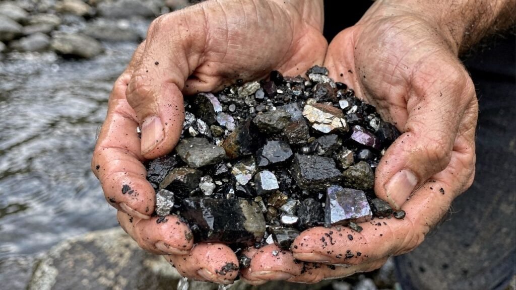 A dica mais valiosa para encontrar pedras preciosas está em um detalhe do fundo do rio que quase ninguém percebe