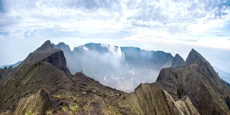 A erupção do Tambora, em abril de 1815, foi uma das mais poderosas já registradas desde que temos relatos organizados. - Créditos: depositphotos.com / Argentique