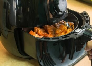 Air fryer ou forno a gás? Saiba qual opção é mais rápida e barata para as suas receitas diárias