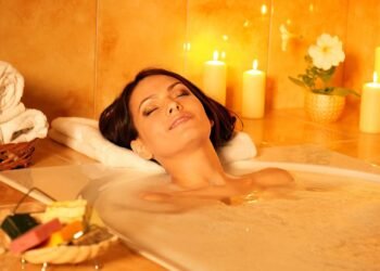 Muita gente dorme melhor depois do banho, mas quase ninguém sabe o motivo real