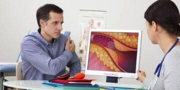 Colesterol alto? Saiba por que a aveia é o complemento natural indispensável para sua dieta