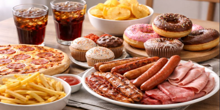 Alimentos que vão te inflamar, inchar e até causar dor no corpo!