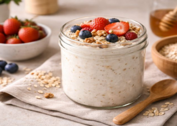 Com APENAS 2 ingredientes faça o seu próprio iogurte caseiro com aveia e rico em probióticos