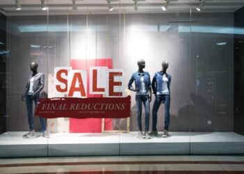 Loja fecha toda sua rede